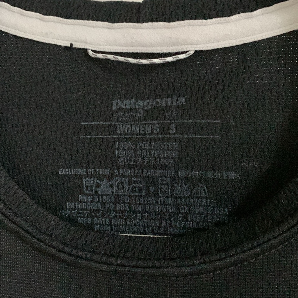 Patagonia baselayer women’s size S black skiing, winter, outdoor shirt - Picture 3 of 5